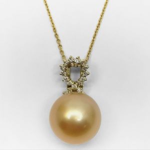 18K Yellow Gold Golden South Sea Pearl Diamond Pendant Necklace